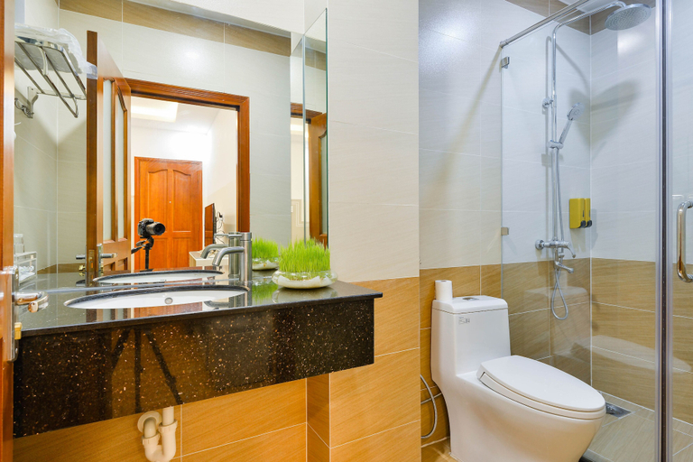 Bathroom 5, Love Hotel Airport, Tân Bình