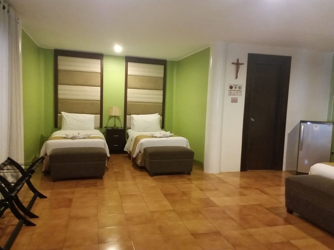 Bedroom 3, White House Beach Resort, Malay