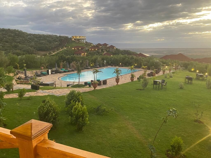 Others 5, CAPELLA RESORT, Gilgil