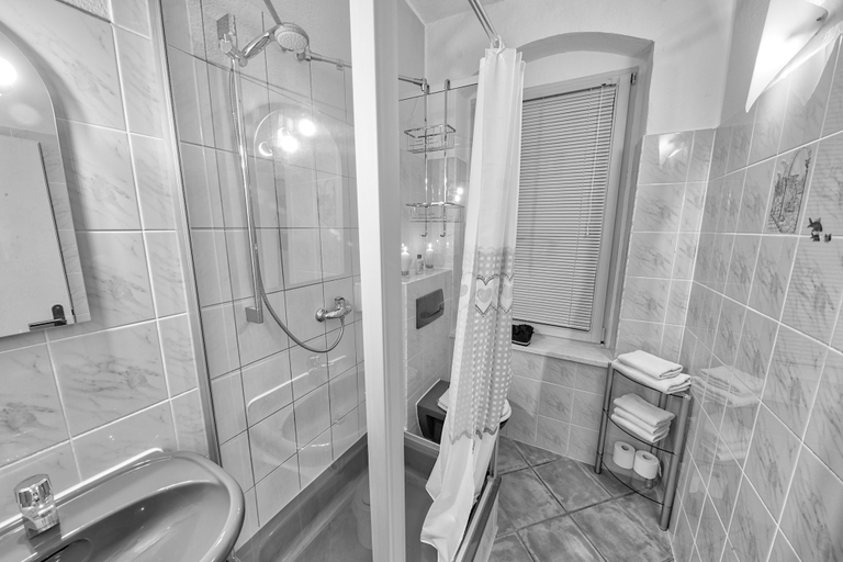 Bathroom 4, Ferienwohnung Residenz, Dresden