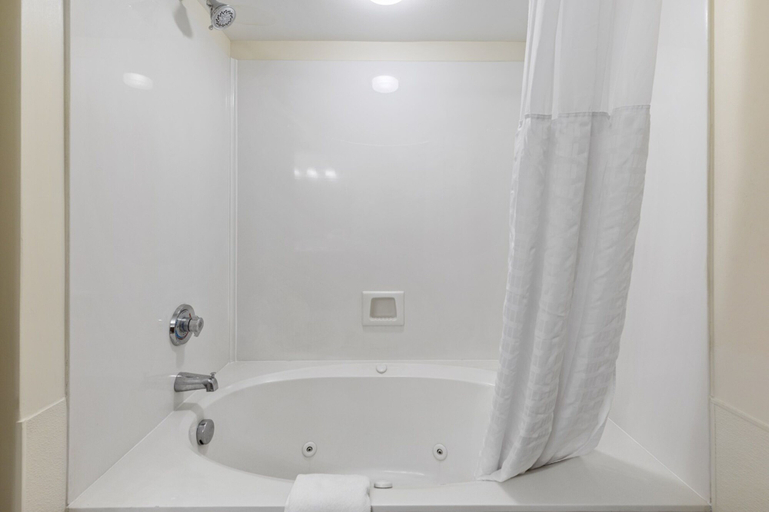 Bathroom 3, Ocean View Bahama Sands Stunning Resort, Horry