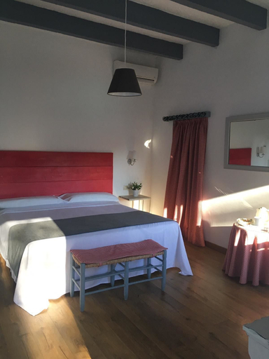 Bedroom 3, Meson de Sancho, Cádiz