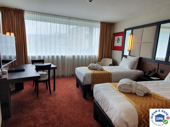 Bedroom 2, Nash Suites Airport Hotel, Genève