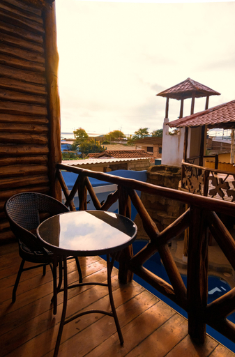 Others 5, Hostal Poseidon, Jipijapa