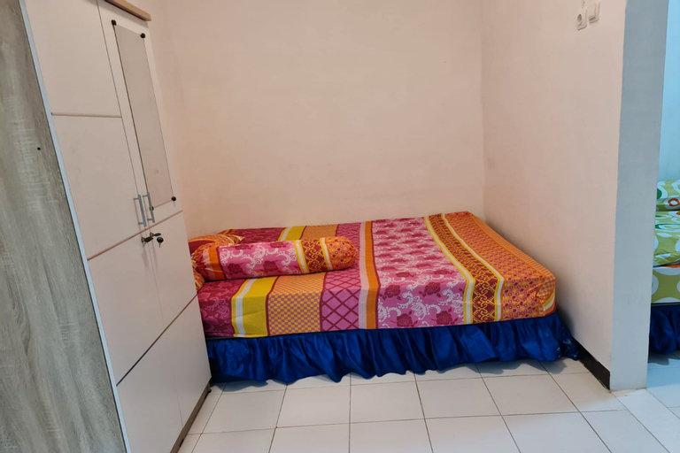 Bedroom 5, EXPRESS O 92191 Oma Dewe, Surabaya