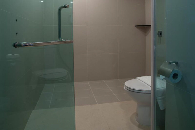 Bathroom 5, Leosor Hotel, Muang Nakhon Ratchasima