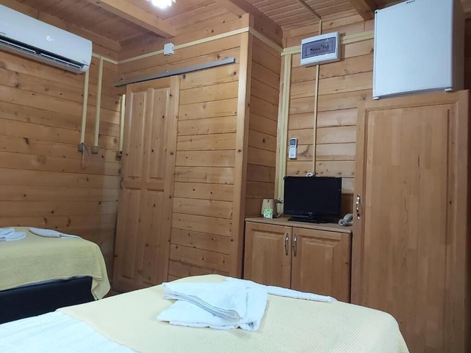 Bedroom 2, Marina Hotel, Merkez