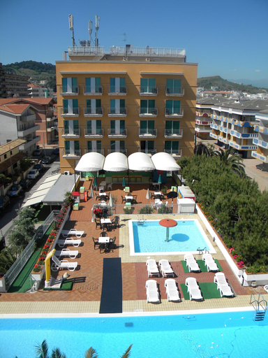 Exterior & Views 2, Hotel Sole, Pescara