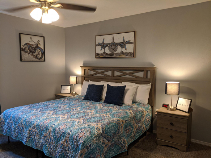 Bedroom 2, Travel Tips, Taney