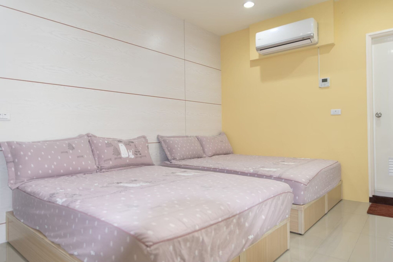 Bedroom 2, Lvyou B&B, Changhua