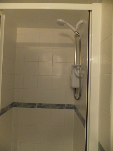 Bathroom 3, Red Lion Inn, Cheshire West and Chester