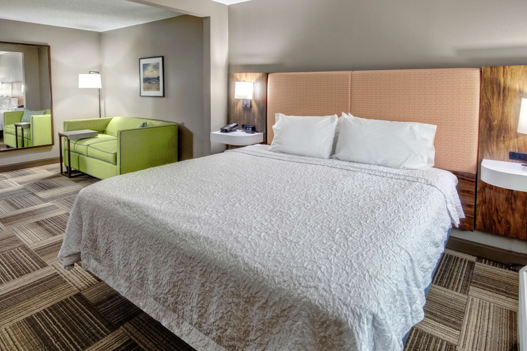 Bedroom 3, Hampton Inn Latrobe, Westmoreland