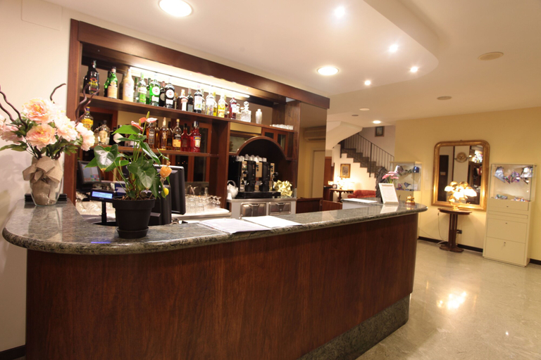 Food & Drinks 5, Meridiana Boutique Hotel, Lecco