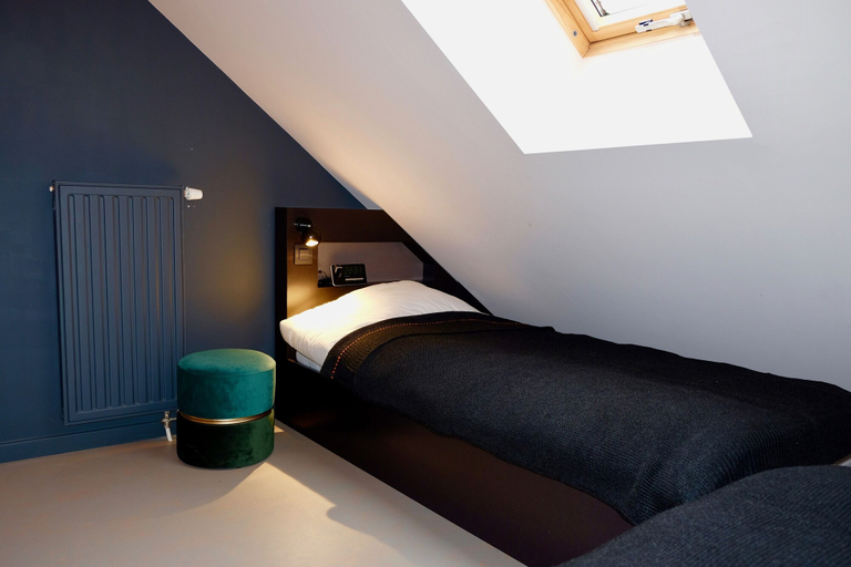 Bedroom 2, Le Presbytère, Liège