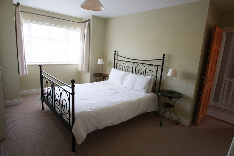 Bedroom 2, Glen Ard Holiday Home
