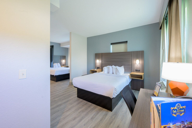 Bedroom 12