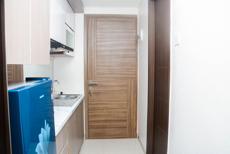 Others 4, Comfortable Studio at Grand Dhika City Jatiwarna Apartment By Travelio, Bekasi
