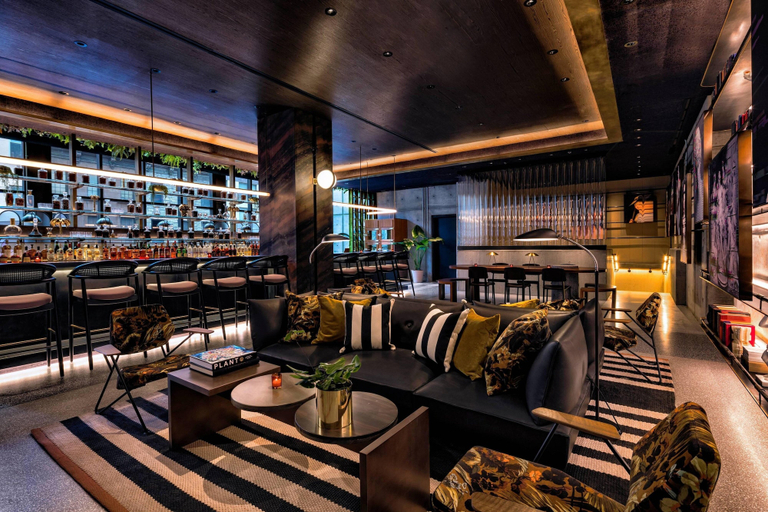 Food & Drinks 5, Moxy NYC Chelsea, New York