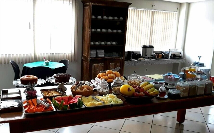 Food & Drinks 5, Hotel Petaluma, Formiga