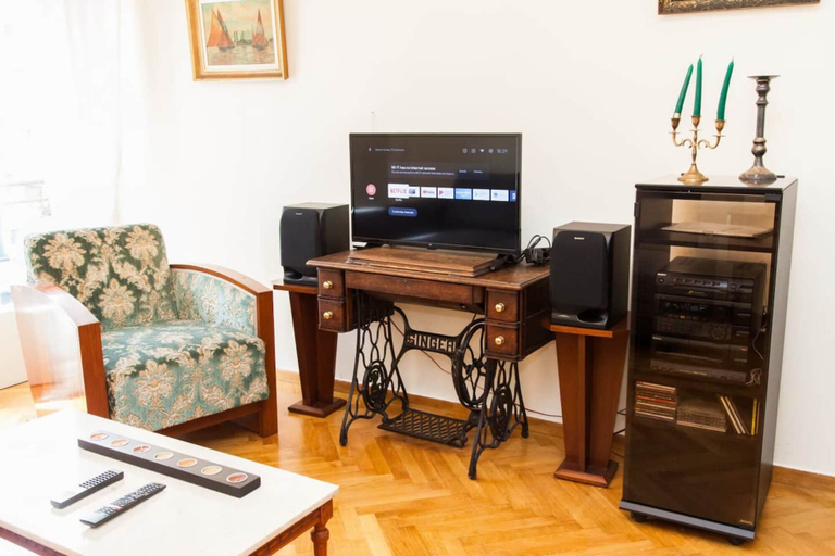 Others 5, Renovated apt in the Heart of Piraeus, Attica