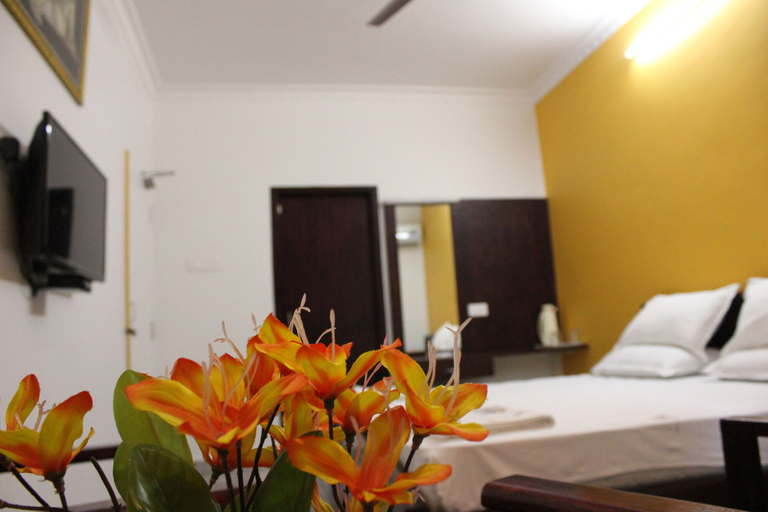Bedroom 3, Sri Aarvee Hotels, Coimbatore