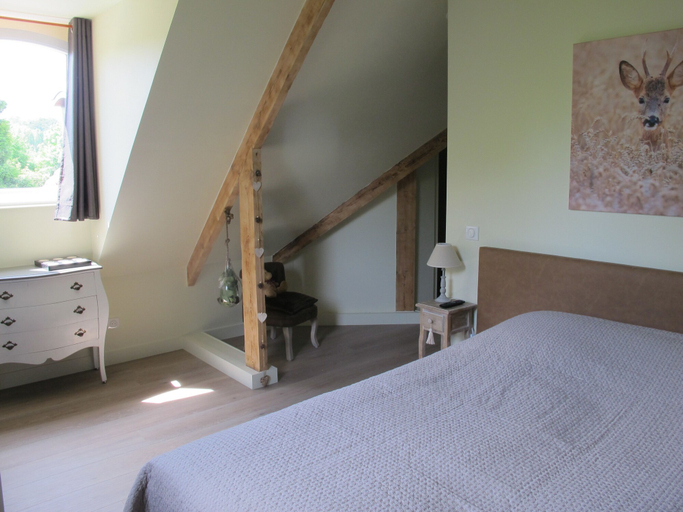 Bedroom 4, La Garonde, Nord