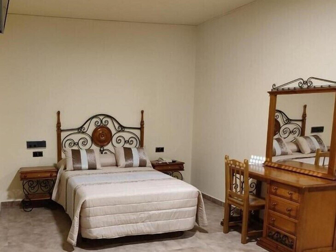 Bedroom 2, Hotel Novo, León