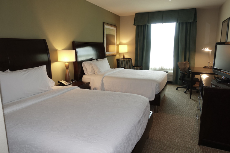 Bedroom 3, Hilton Garden Inn Houston-Pearland, Brazoria