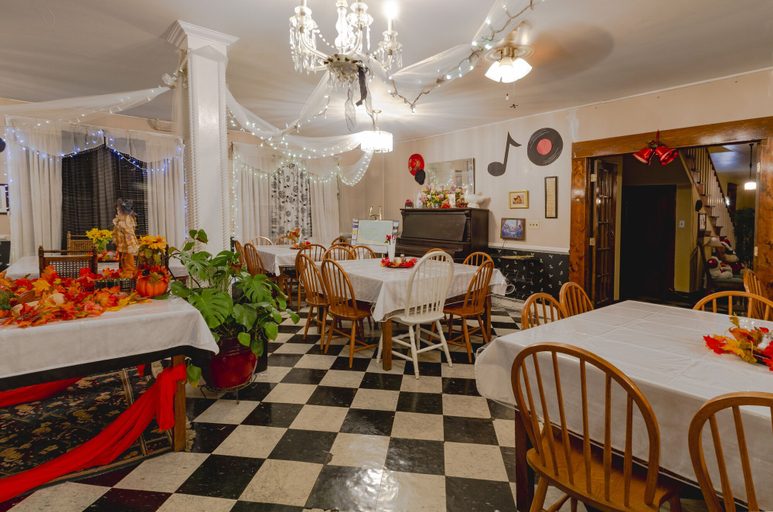 Food & Drinks 4, Armour's Hotel, Macon