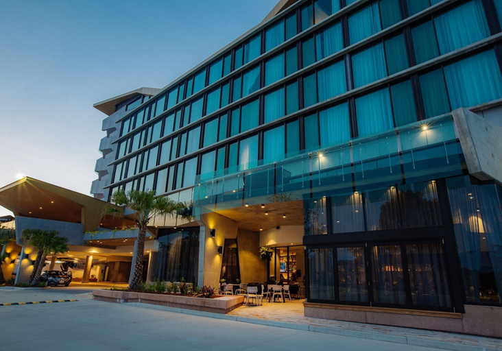 Exterior & Views 2, Eatons Hill Hotel, Strathpine-Brendale