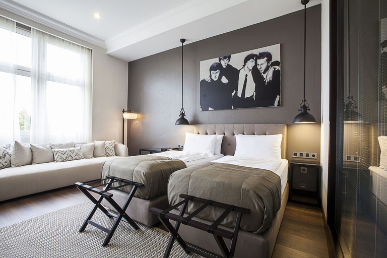 Bedroom 3, Quentin XL Potsdamer Platz Hotel, Berlin