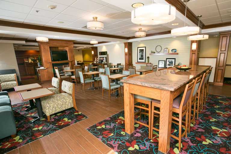 Others 5, Hampton Inn Hadley-Amherst Area, Hampshire