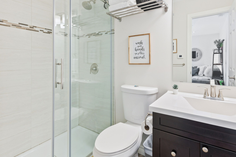 Bathroom 3, North Creek Condos, Grey