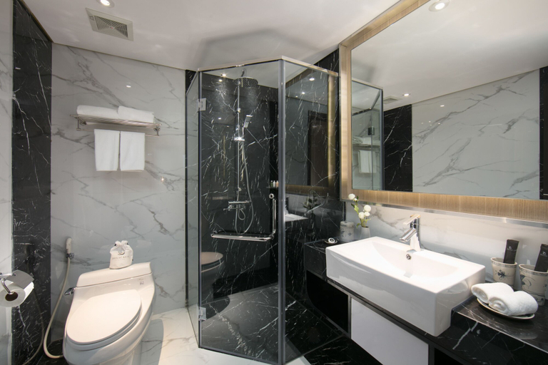 Bathroom 5, Aurora Premium - A Lifestyle Hotel, Hoàn Kiếm