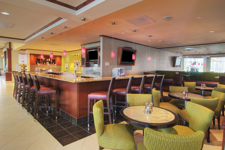 Food & Drinks 5, Hilton Garden Inn Houston-Pearland, Brazoria