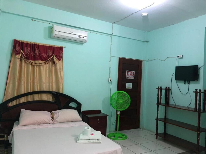 Bedroom 3, Hotel Hop & Cart rental Ltd