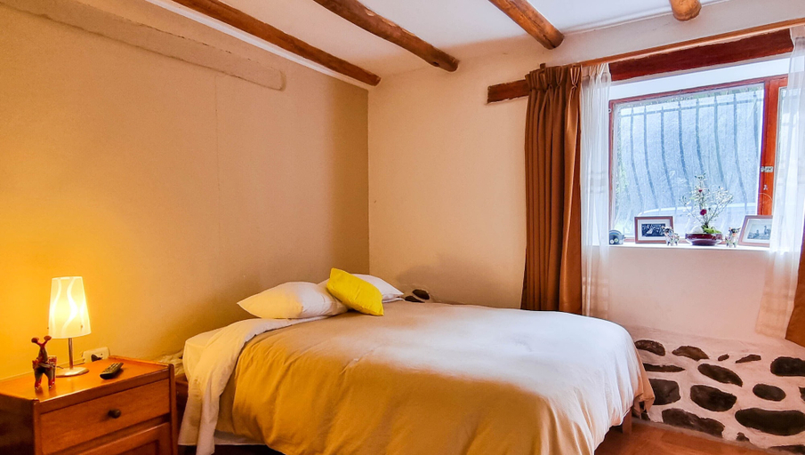 Bedroom 2, LA CASA DE OLLANTA, Urubamba