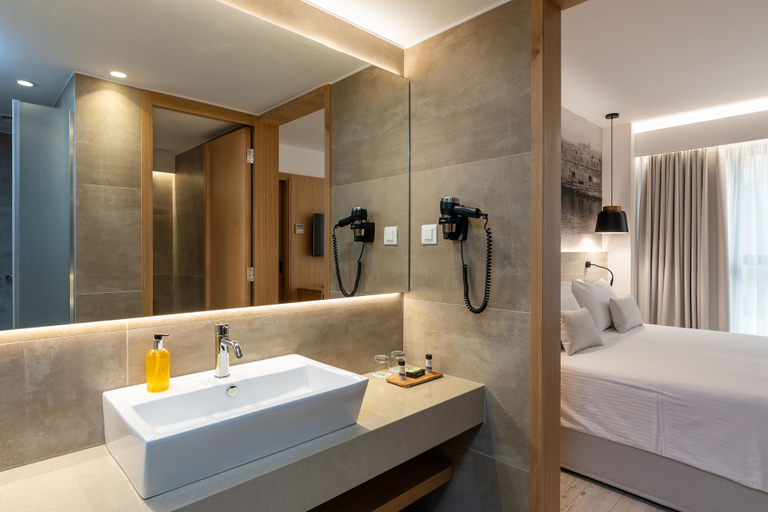 Bathroom 4, ibis Styles Heraklion Central, Crete