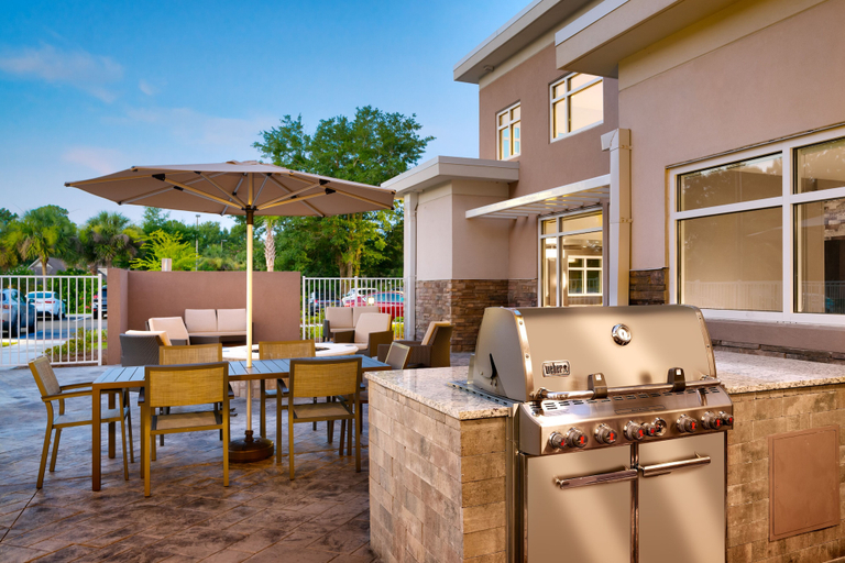 Food & Drinks 5, Residence Inn by Marriott Brunswick, Glynn