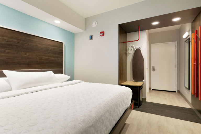 Bedroom 3, Tru by Hilton St. Charles St. Louis, MO, Saint Charles