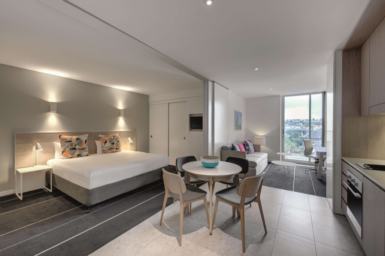 Bedroom 3, Adina Apartment Hotel Bondi Beach Sydney, Sydney