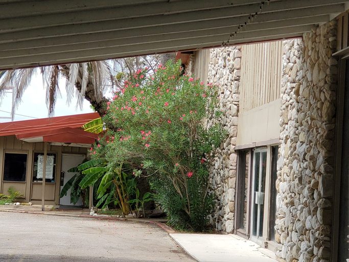 Exterior & Views 2, Happy Bay, Matagorda