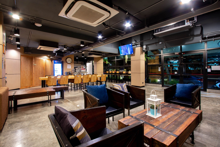 Food & Drinks 5, Rest24 Residence, Bang Rak