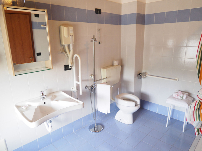 Bedroom 3, Mini-Appartamenti, Camere Lanterna Blu, Alessandria