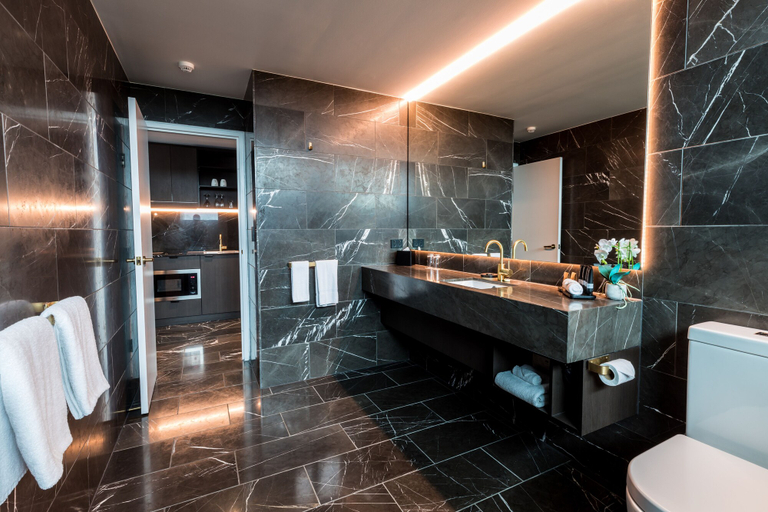 Bathroom 5, Eatons Hill Hotel, Strathpine-Brendale