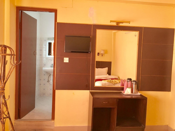 Bathroom 4, Hotel Fewa Holiday Inn, Gandaki