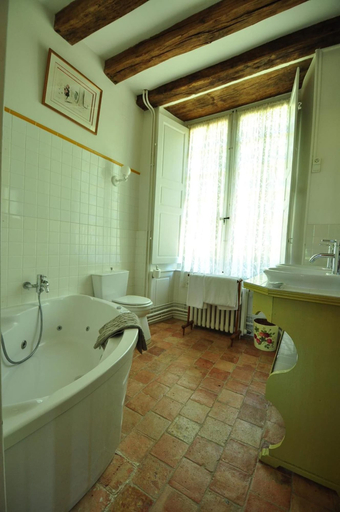Bathroom, Château du Plessis - Anjou, Maine-et-Loire