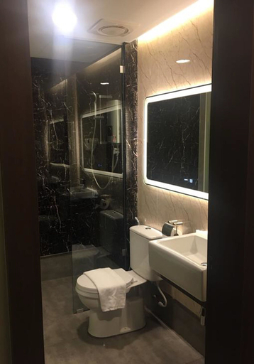 Bathroom 4, Prestigo Hotel, Johor Bahru