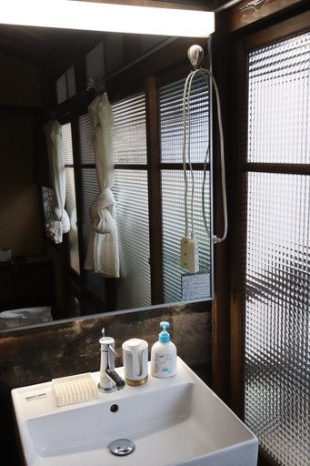 Bathroom 4, Gallery Nozawa Inn, Kyoto