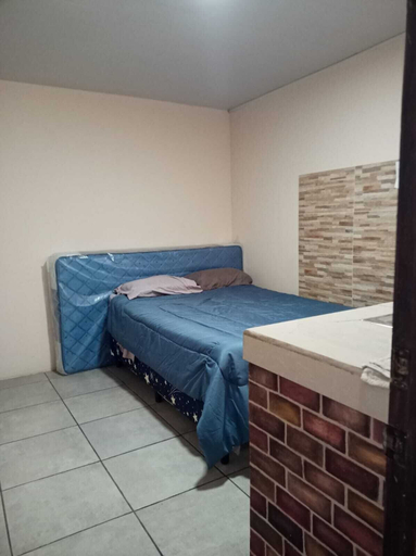 Bedroom 5, Hogar tico- estadounidense, Alajuela